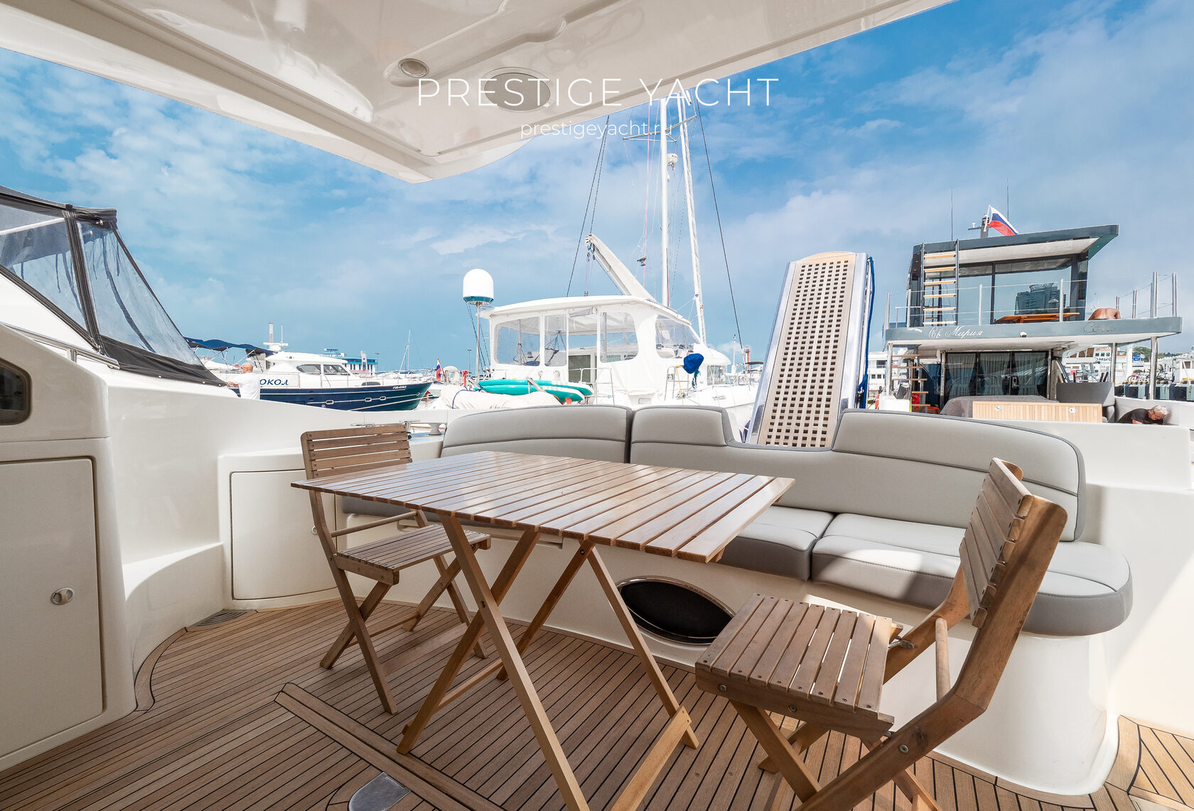 Azimut 50 в открытом море